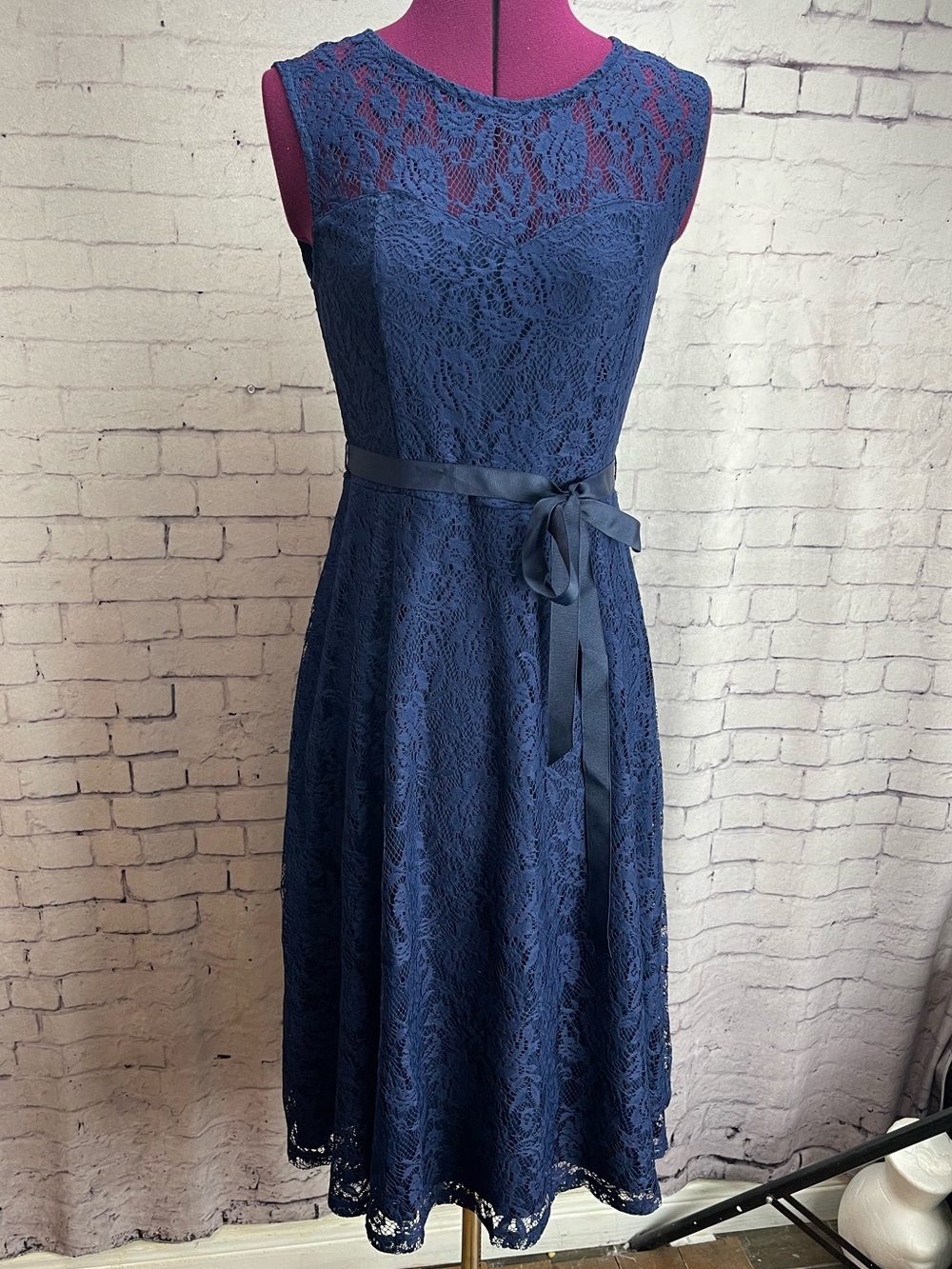 Soprano size large navy blue lace midi dress